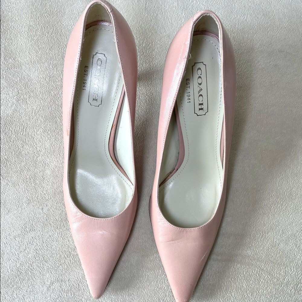 Coach pale pink patent leather pumps 8